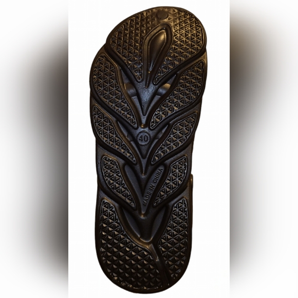 Unbranded size 40 black shoe - Picture 2 of 14